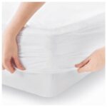 Veekindel madratsikaitse seelikuga