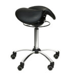 Sadultool liigendatud istmega